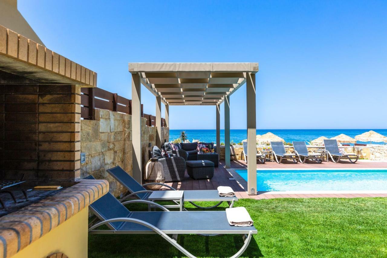 Espera Luxury Beach Front Residence With Pool & Bbq, By Thinkvilla 레팀노 외부 사진