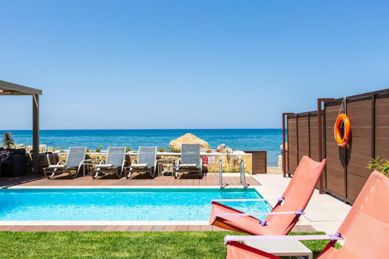 Espera Luxury Beach Front Residence With Pool & Bbq, By Thinkvilla 레팀노 외부 사진