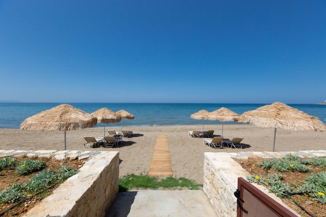 Espera Luxury Beach Front Residence With Pool & Bbq, By Thinkvilla 레팀노 외부 사진